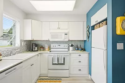 854 Sky Loch Drive N, Dunedin, FL 34698 - Photo 2