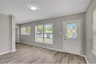 7015 Filbert Lane, Tampa, FL 33637 - Photo 6