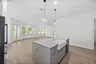 2905 W San Carlos St, Tampa, FL 33629 - Photo 10