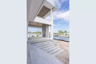 2071 Illinois Avenue NE, Saint Petersburg, FL 33703 - Photo 46