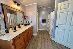 6433 Orris St, Zephyrhills, FL 33542 - Photo 12