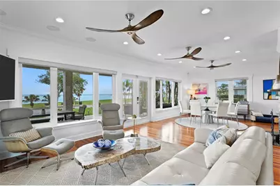 1803 Beach Drive SE, Saint Petersburg, FL 33705 - Photo 10