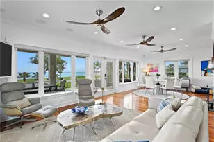 1803 Beach Dr SE, Saint Petersburg, FL 33705 - Photo 10