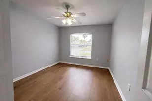 13630 Silver Charm Ct, Riverview, FL 33569 - Photo 8