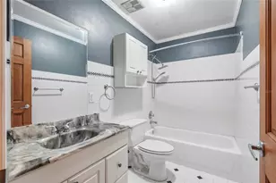 8731 Lithia Pinecrest Rd, Lithia, FL 33547 - Photo 38