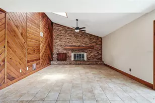 8731 Lithia Pinecrest Rd, Lithia, FL 33547 - Photo 16
