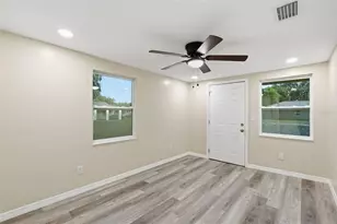 903 Vine Ave, Clearwater, FL 33755 - Photo 10