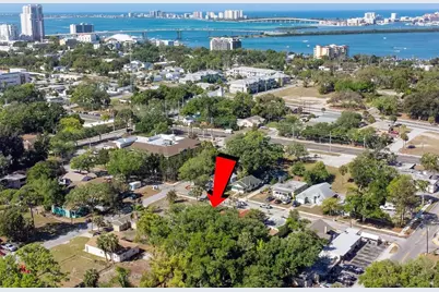 903 Vine Avenue, Clearwater, FL 33755 - Photo 18