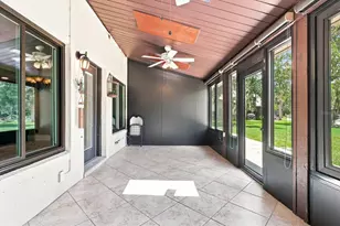 1637 SE Paradise Cir, Crystal River, FL 34429 - Photo 30