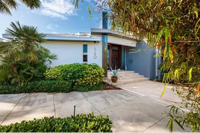 360 26th Avenue SE, Saint Petersburg, FL 33705 - Photo 1