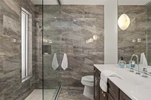 360 26th Ave SE, Saint Petersburg, FL 33705 - Photo 40