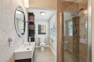 2222 51st St S, Gulfport, FL 33707 - Photo 18