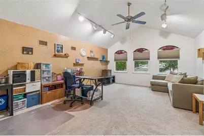 2901 Red Coat Circle, Brandon, FL 33511 - Photo 32