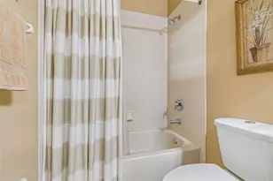 2901 Red Coat Cir, Brandon, FL 33511 - Photo 20