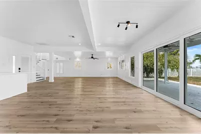 845 Bay Esplanade, Clearwater Beach, FL 33767 - Photo 6