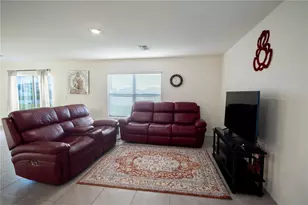 16546 Mosaic Oar Dr, Wimauma, FL 33598 - Photo 4