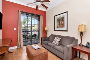 13941 Clubhouse Dr, Tampa, FL 33618 - Photo 2