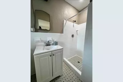 707 Rosery Road NW #2, Largo, FL 33770 - Photo 8