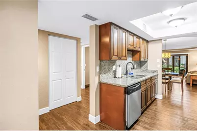 11800 Park Boulevard #104, Seminole, FL 33772 - Photo 6