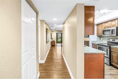 11800 Park Boulevard #104, Seminole, FL 33772 - Photo 4