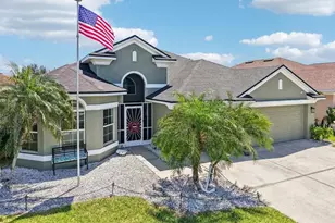 319 19th St NW, Ruskin, FL 33570 - Photo 4