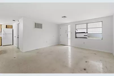 1039 Clairborne Street, Holiday, FL 34690 - Photo 4