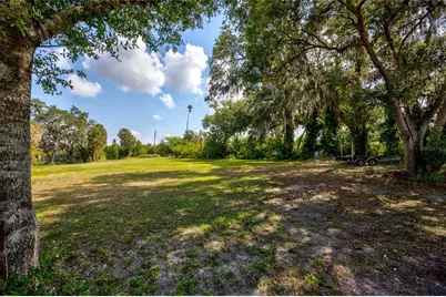 102 Dickman Drive SW, Ruskin, FL 33570 - Photo 22