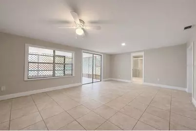 7018 54th Avenue N, Saint Petersburg, FL 33709 - Photo 6