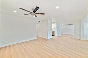 4413 W Rogers Ave, Tampa, FL 33611 - Photo 6