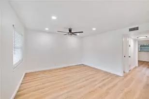 4413 W Rogers Ave, Tampa, FL 33611 - Photo 4