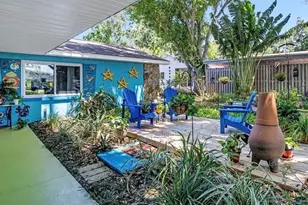 2159 Barcelona Wy S, Saint Petersburg, FL 33712 - Photo 2