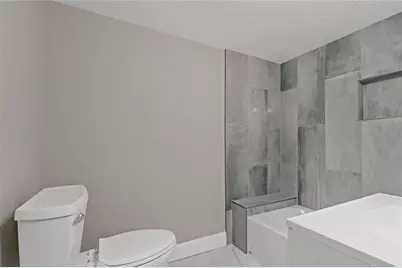 8441 Bayshore Drive, Treasure Island, FL 33706 - Photo 14