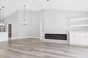 8609 Boysenberry Dr, Tampa, FL 33635 - Photo 10