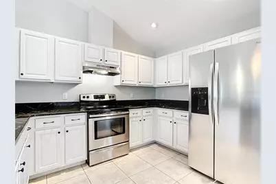 3600 24th Avenue N, Saint Petersburg, FL 33713 - Photo 6