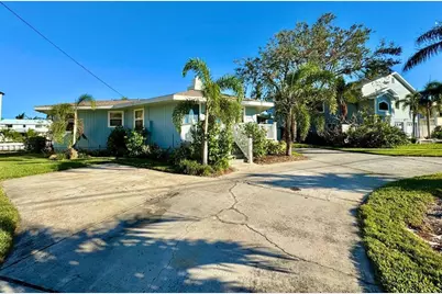 4112 Beach Drive SE, Saint Petersburg, FL 33705 - Photo 2