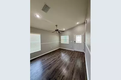 6527 Bayston Hill Place, Zephyrhills, FL 33541 - Photo 2