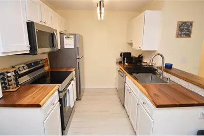 10263 Gandy Boulevard N #414, Saint Petersburg, FL 33702 - Photo 6