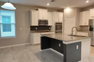 4923 Rolling Green Dr, Wesley Chapel, FL 33543 - Photo 10