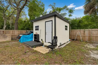 10110 N Lantana Avenue, Tampa, FL 33612 - Photo 38