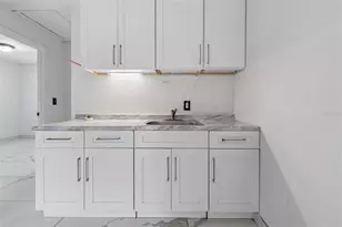 10110 N Lantana Ave, Tampa, FL 33612 - Photo 26