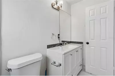 10110 N Lantana Avenue, Tampa, FL 33612 - Photo 32