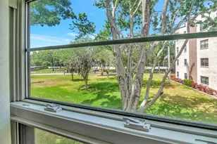6070 80th St N, Saint Petersburg, FL 33709 - Photo 32