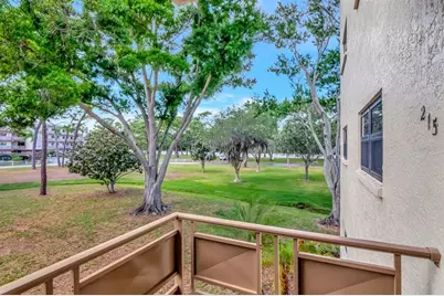 6070 80th Street N #215, Saint Petersburg, FL 33709 - Photo 4