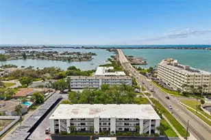 2944 W Bay Dr, Belleair Bluffs, FL 33770 - Photo 2