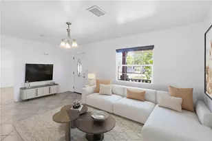 38308 Collins Ave, Zephyrhills, FL 33542 - Photo 2