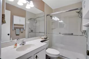 656 Windrush Bay Dr, Tarpon Springs, FL 34689 - Photo 14