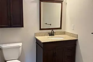 3156 Valley Oaks Dr, Tampa, FL 33618 - Photo 8