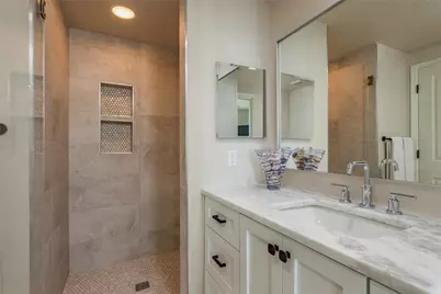 1180 Gulf Boulevard #704, Clearwater Beach, FL 33767 - Photo 16