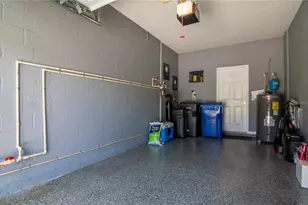 9216 Hillcroft Dr, Riverview, FL 33578 - Photo 4