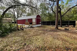 3201 Bartlett St, Spring Hill, FL 34606 - Photo 4